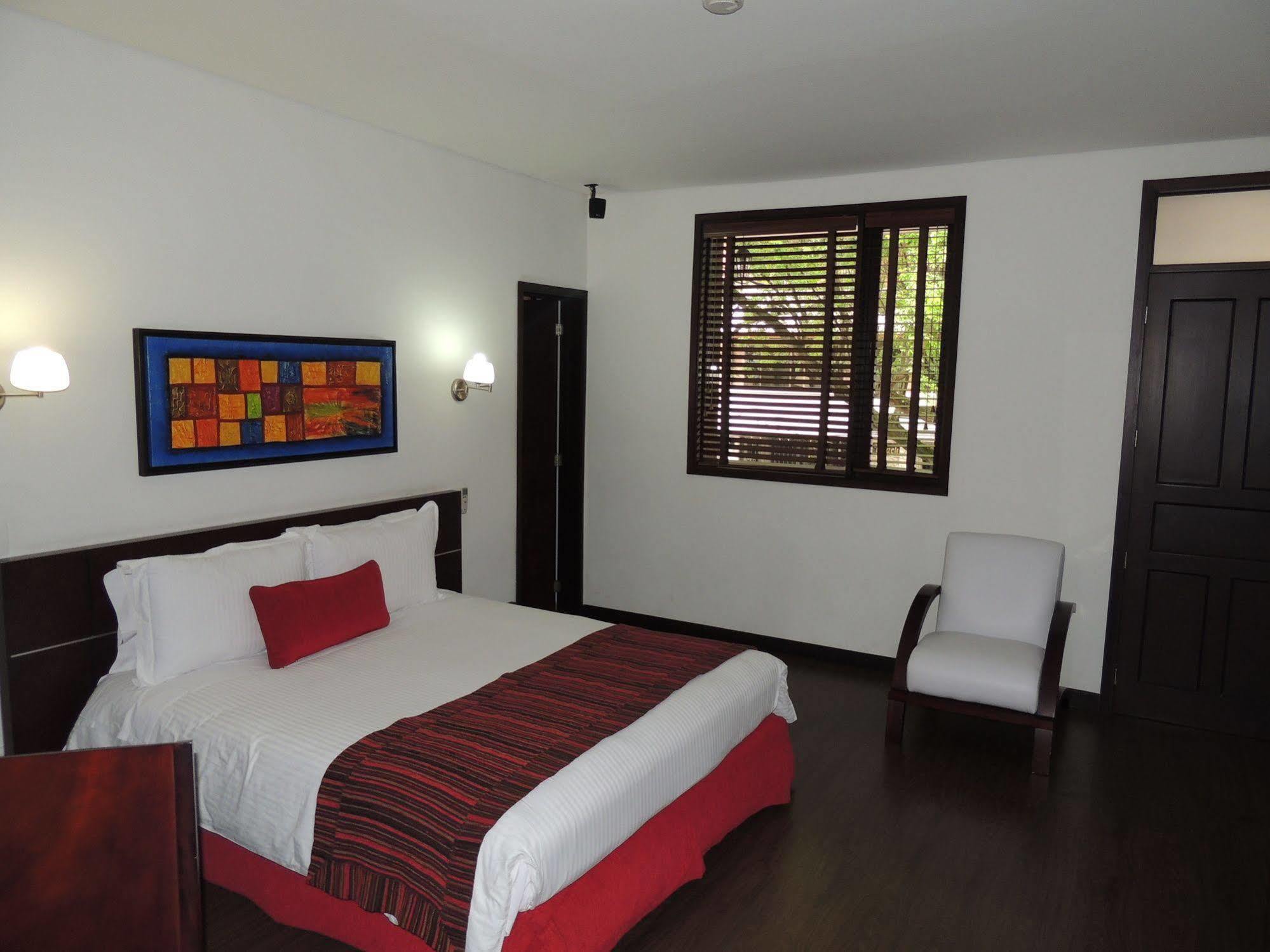 Hotel Boutique Casa Farallones Cali Exterior photo